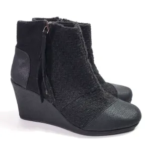 Toms Desert Wedge Boucle Booties Size 9